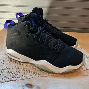 Nike Jordan Lift Off Basketball Shoes Black / White AR4430 040 Men's Size 9.5